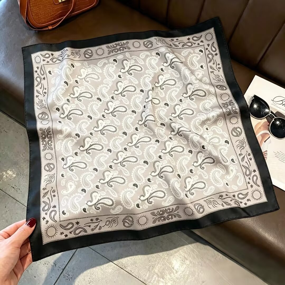 [ Vintage Paisley ] 100% Real Silk Bandana 53x53cm - Premium 22g Mulberry Silk Square Scarf