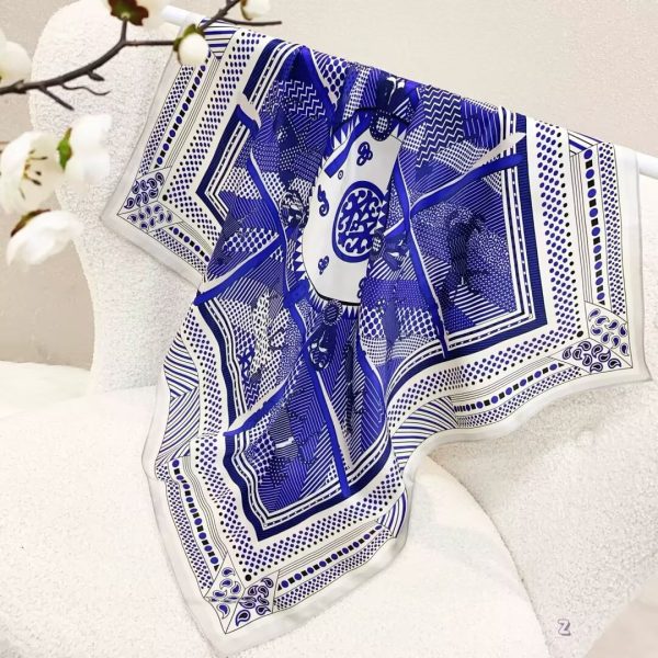 [ Moroccan Geometric Tile Lattice ] 100% Real Silk Bandana 70x70cm – Premium 33g Mulberry Silk Square Scarf