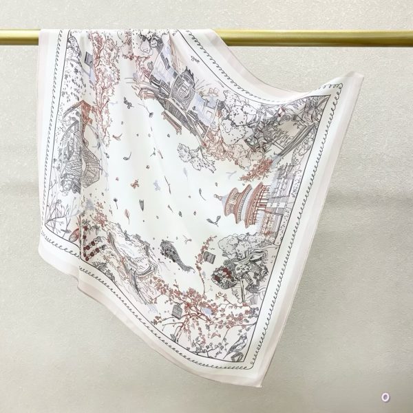 [ Vintage Chinoiserie Imperial Temple ] 100% Real Crepe de Chine Satin Silk Bandana 70x70cm – Heavyweight 35g Square Scarf with Neat Tailored Edges
