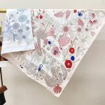 [ Tropical Wildlife Botanical ] 100% Real Silk Twill 90x90cm - 77g (with Pack) Square Scarf Wholesale